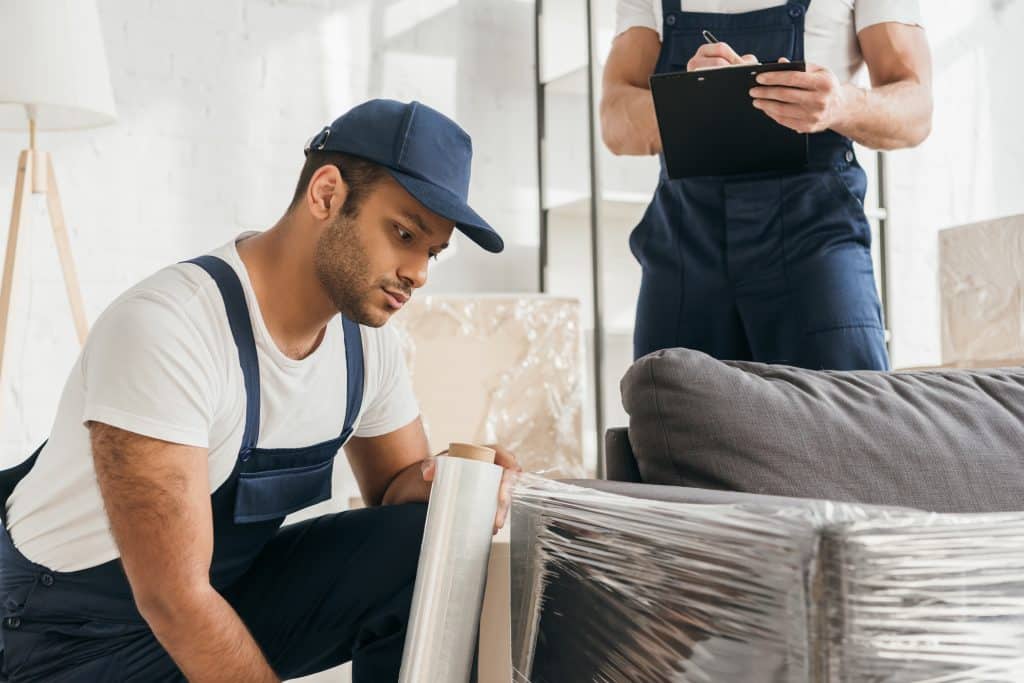 شركة نقل عفش من الرياض الى الاردن